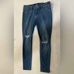 Hollister size 9s 29 x 26 Low-Rise Jean Legging
